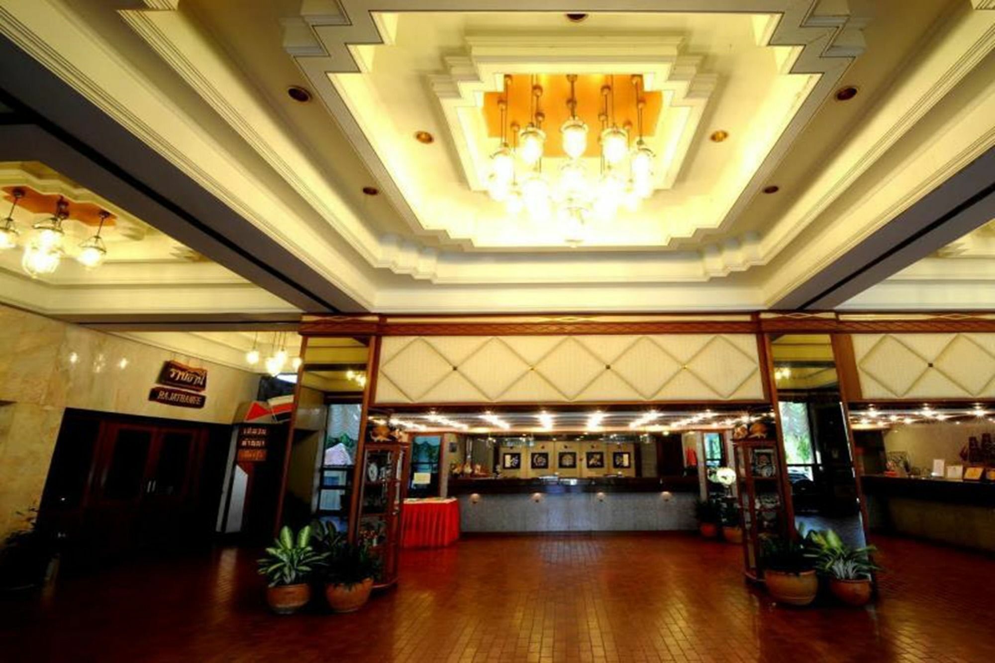 Nan Chao Hotel Phitsanulok Luaran gambar